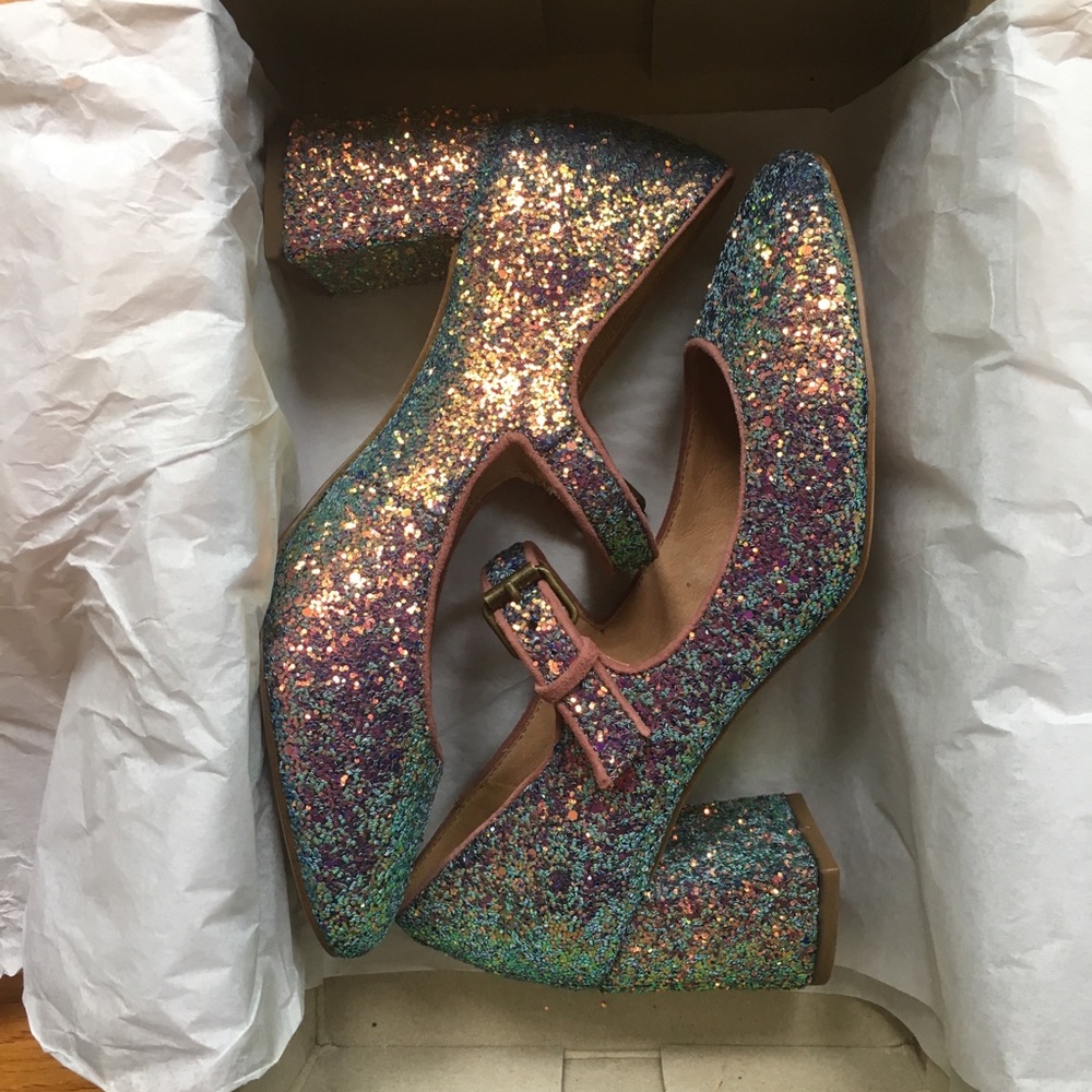 ISO Madewell Zelda Mary-Jane Pumps in Violet